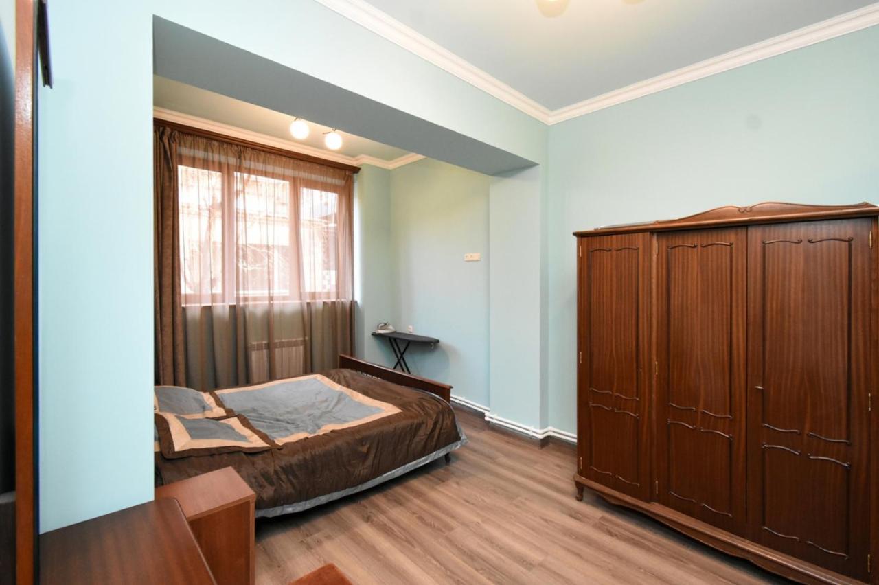 Yerevan Home Eksteriør bilde